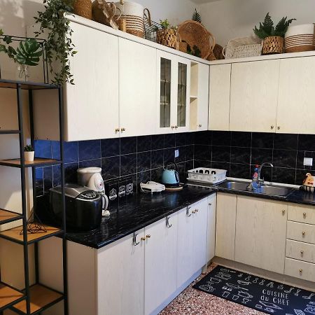 Central Apartment Kalamata Luaran gambar